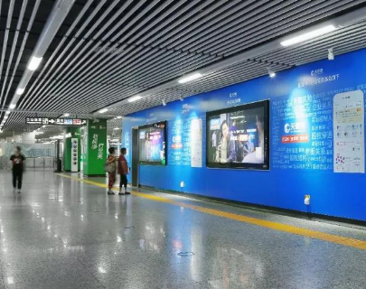 地鐵站不同區(qū)域?qū)κ覂?nèi)全彩led顯示屏要求有哪些？